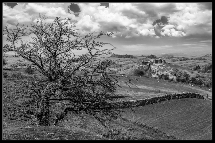 Carreg Cennen Castle
Keywords: Carreg Cennen