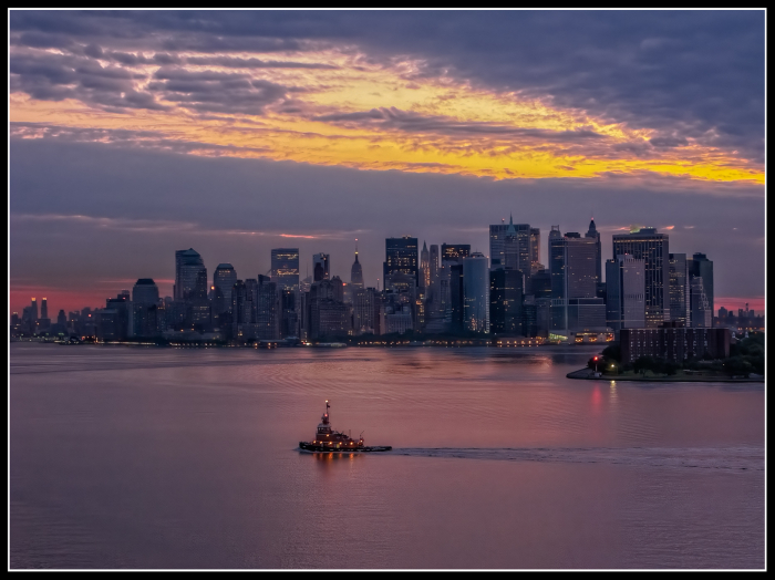 Manhattan Sunrise
Cruise liner entering Brooklyn Harbour around 4:30am provided a fantastic vantage point looking towards Manhattan
Keywords: Caribbean Cruise 2010 Holidays