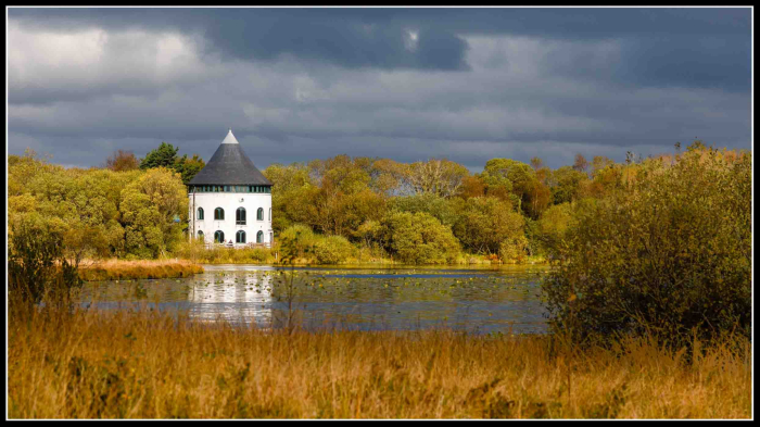 Keywords: Llyn LLech Owain Country Park