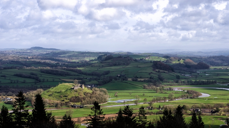 Dryslwyn Castle
View of Dryslwyn Castle from Paxton's Tower in Carmarthenshire.
Pentax K-x. 50mm, f/5.6, 1/400sec, ISO 100.
Colour version for comparison with the earlier uploaded mono.
